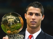 开云棋牌试玩-克瓦拉茨赫利亚一锤定音，莱比锡红牛加时鏖战力克秘鲁劲旅