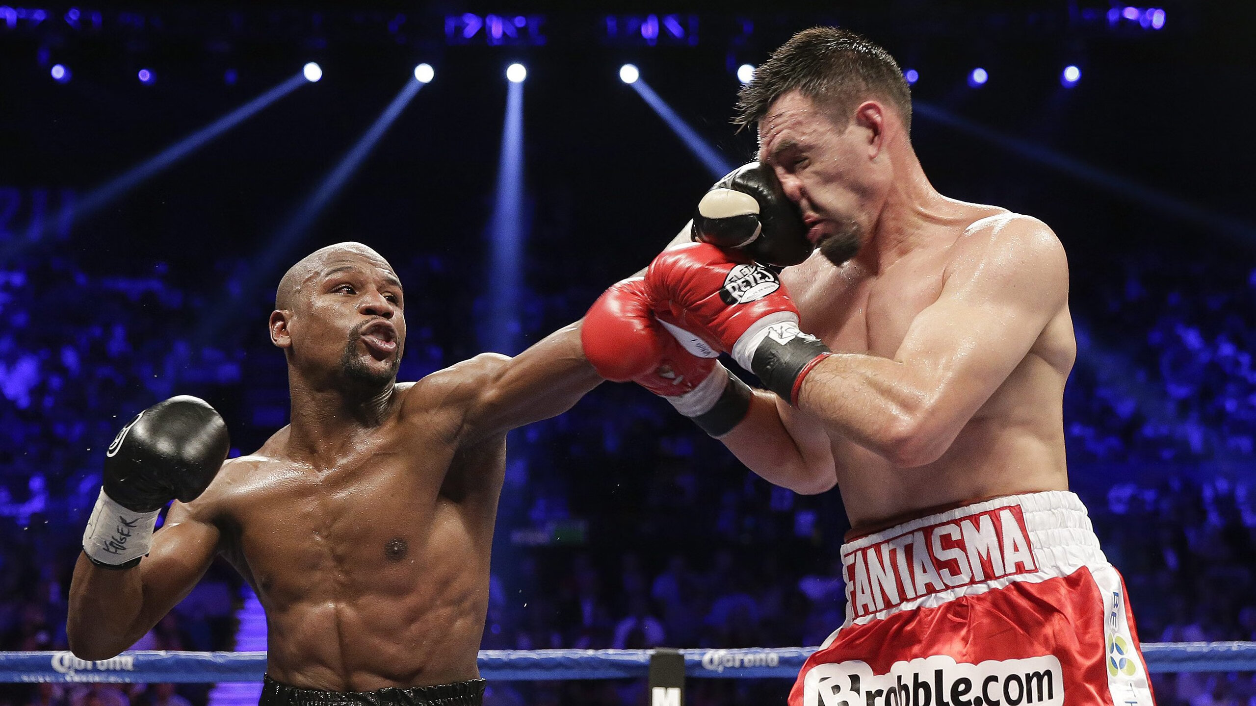 当日本遭遇加纳，苏亚雷斯用一记绝杀诠释何为巨星价值